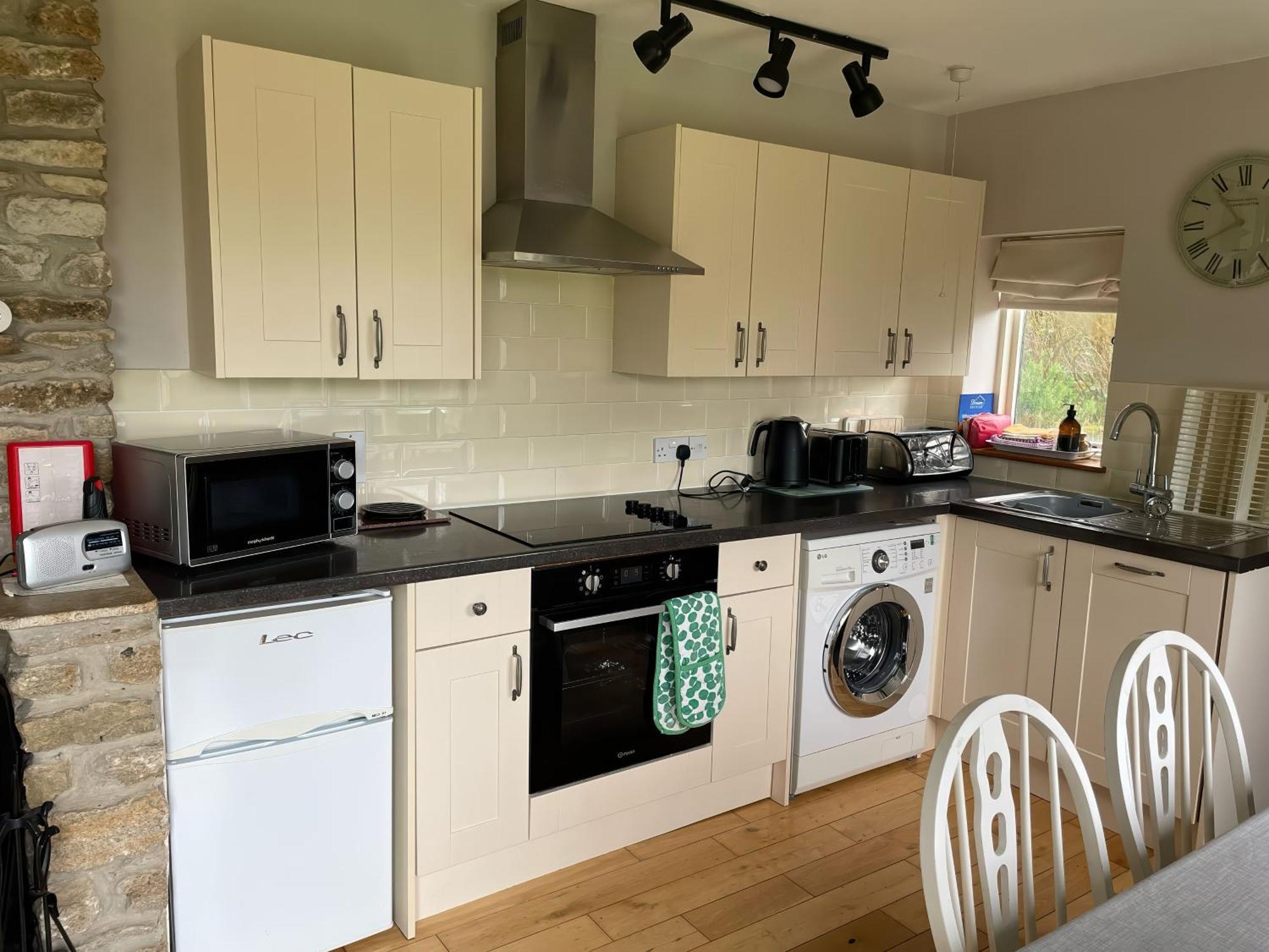 Whispering Pines Cottage Swyre Экстерьер фото